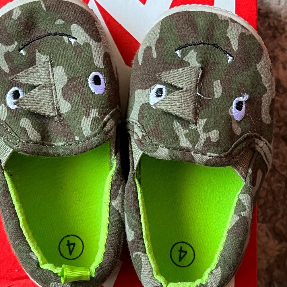 Toddler slip on shoes